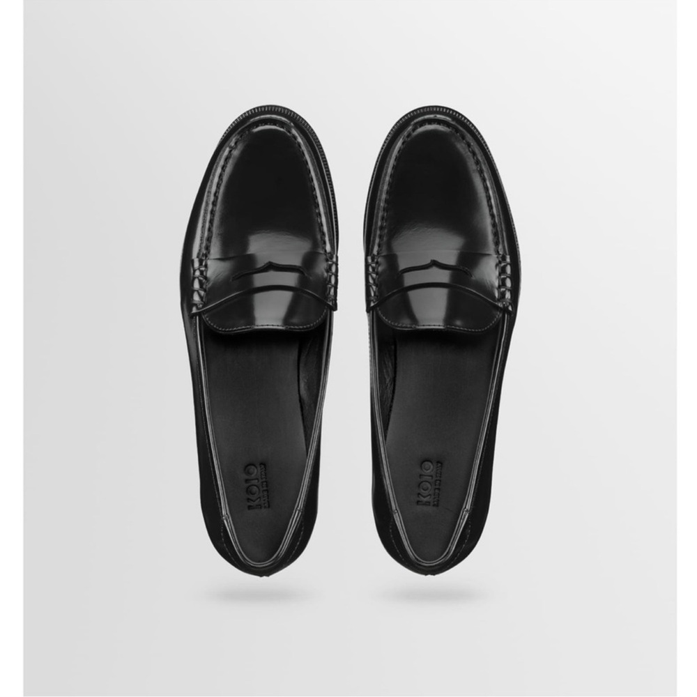 KOIO Brea Sleek Black Leather Loafers - Picture 2 of 5